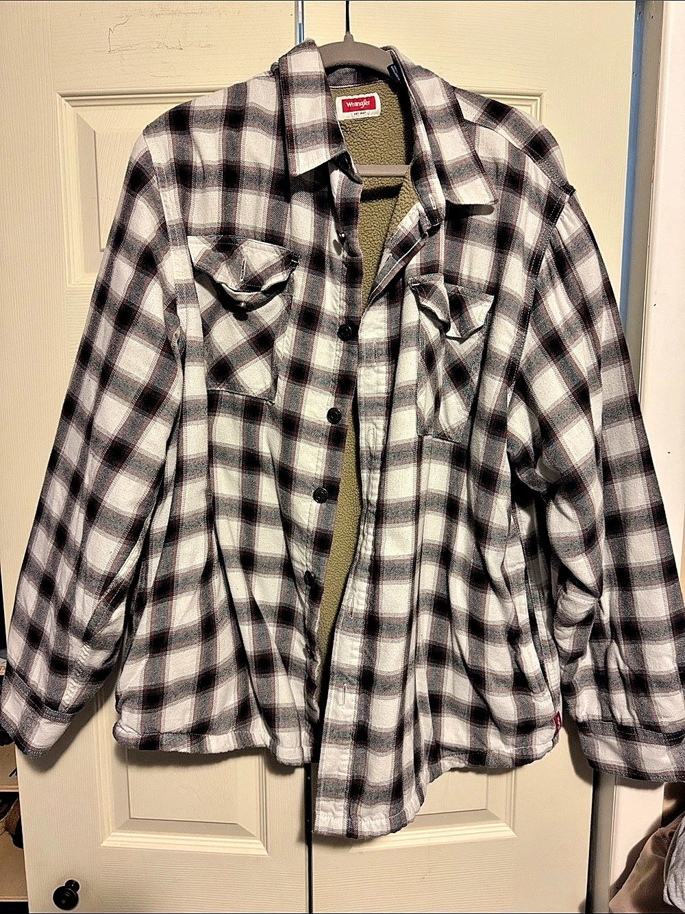 Wrangler Men's Sherpa Lined Plaid Flannel Shirt Jacket